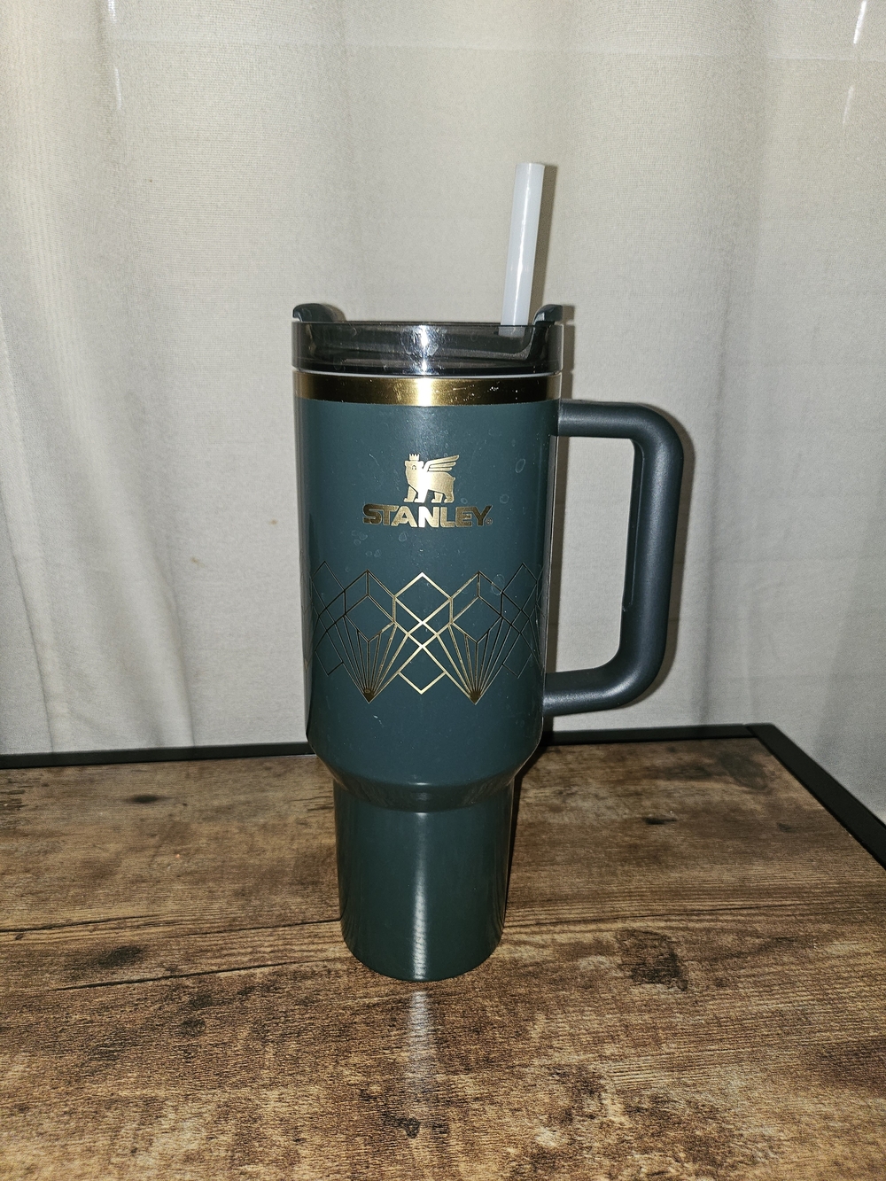 40 Oz Stanley Dark Green & Gold Travel Mug with Handle
